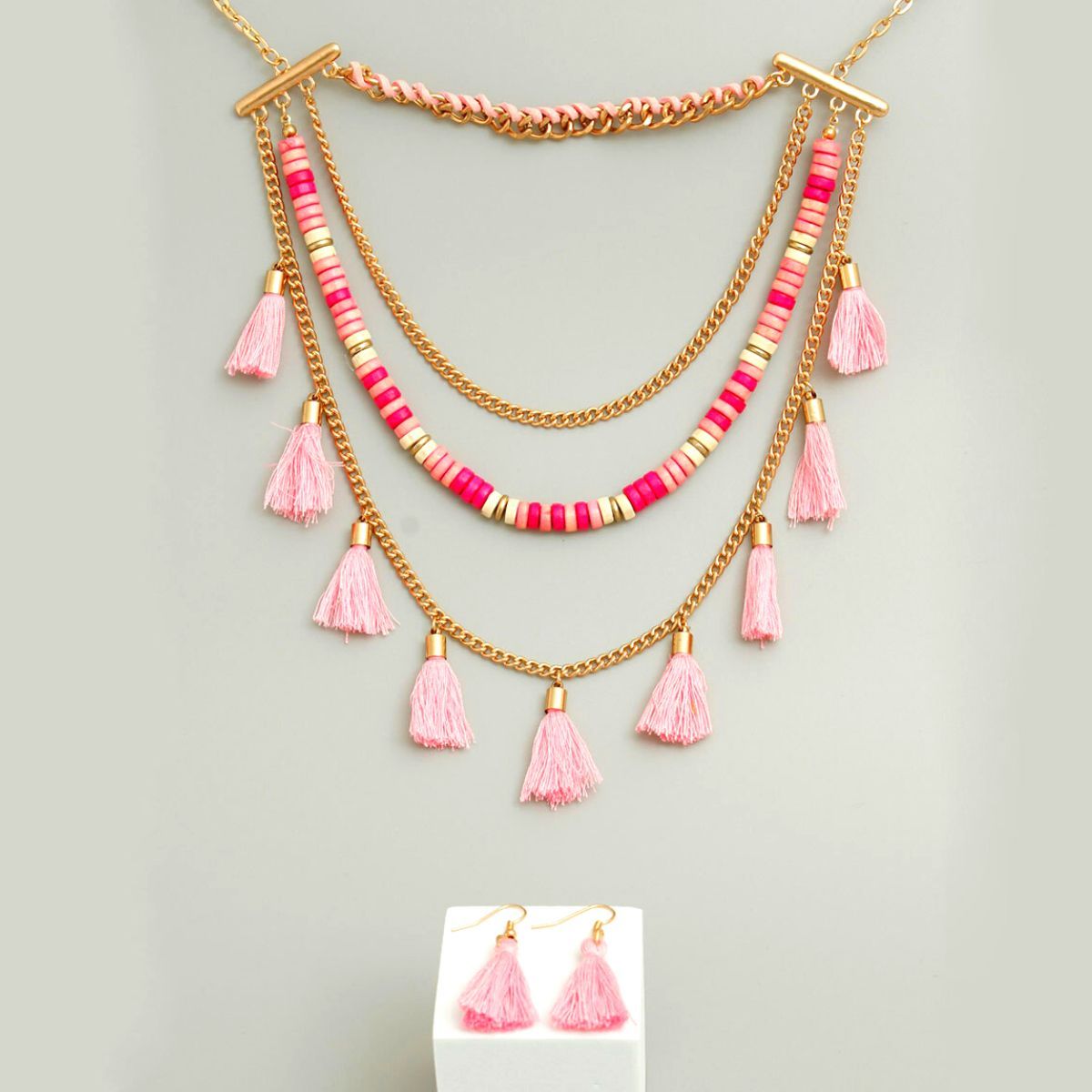 Pink Yarn Tassel Necklace Set