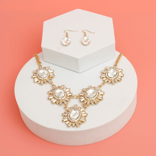 Clear Flower Pendant Necklace Set