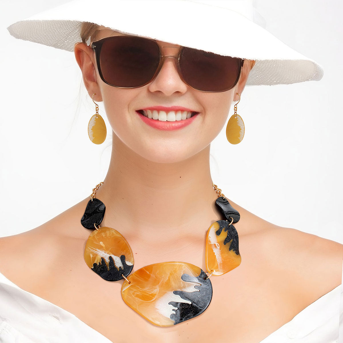 Mustard Black Dipped Necklace