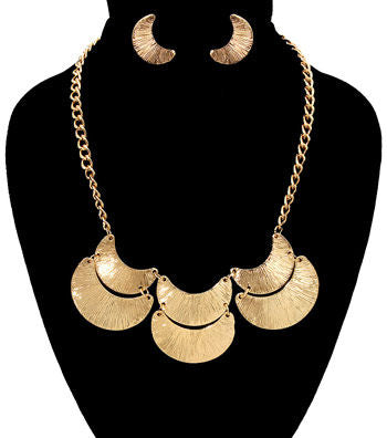 Textured Metal Gold Necklace Set